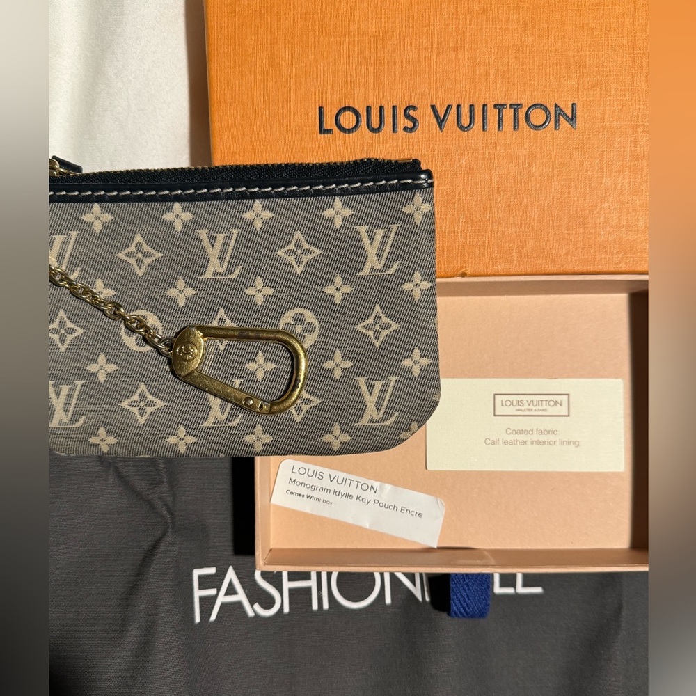 AUTHENTIC LV Monogram Idylle Ley pouch encre